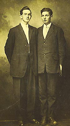 postcrd2.jpg (19036 bytes)