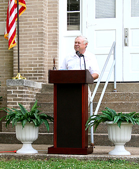 hilldunk.jpg (66859 bytes)