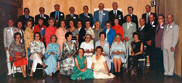 33_45th.jpg (90886 bytes)