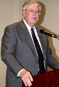 kellyd2.jpg (14059 bytes)