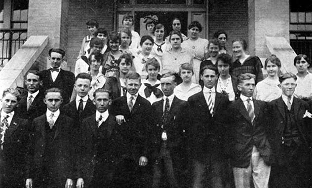 17senior.jpg (57504 bytes)