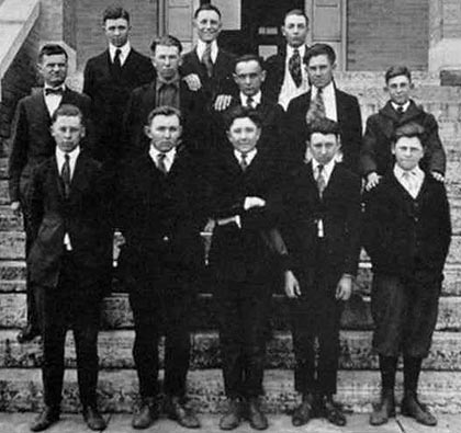 21agclb.jpg (36187 bytes)