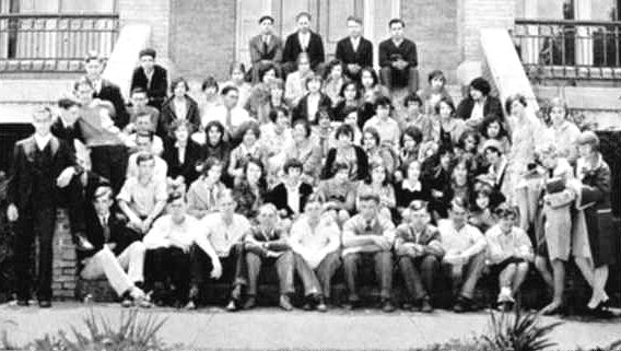 juncla29.jpg (46934 bytes)