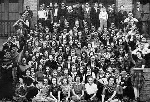 40frecls.jpg (61544 bytes)