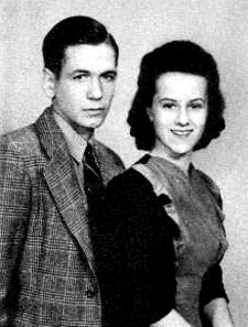 42whoal.jpg (31548 bytes)