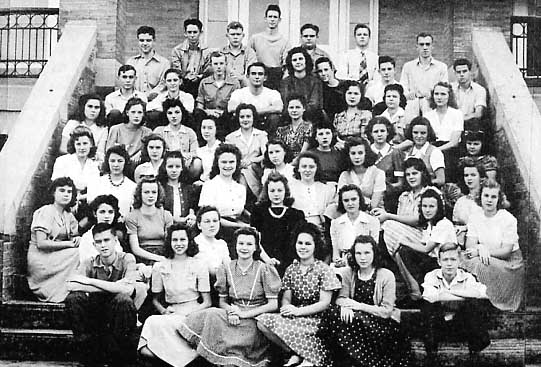 42glee.jpg (58031 bytes)