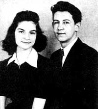 43whodep.jpg (7144 bytes)