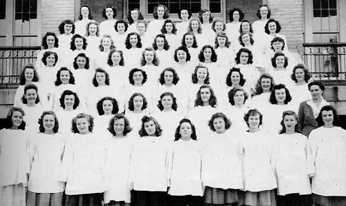 46glee.jpg (46627 bytes)