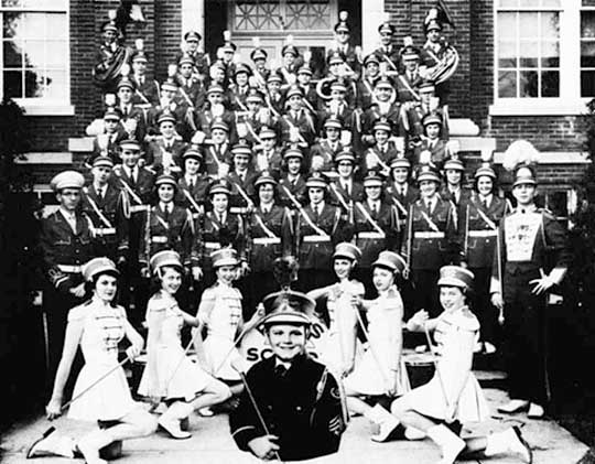 54band.jpg (54863 bytes)