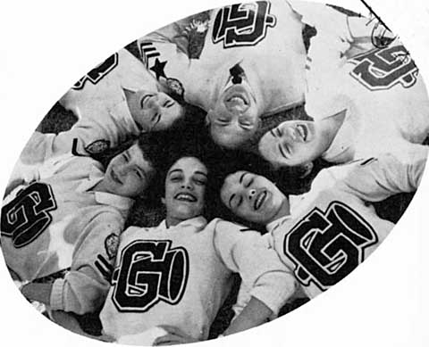 57cheer1.jpg (30273 bytes)