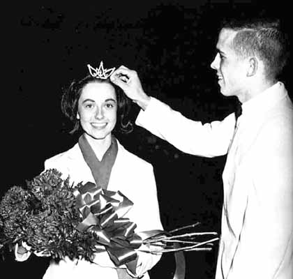 65queen.jpg (20258 bytes)