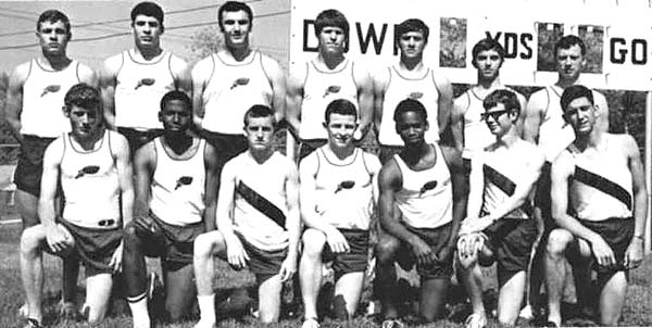 69bytrac.jpg (44784 bytes)