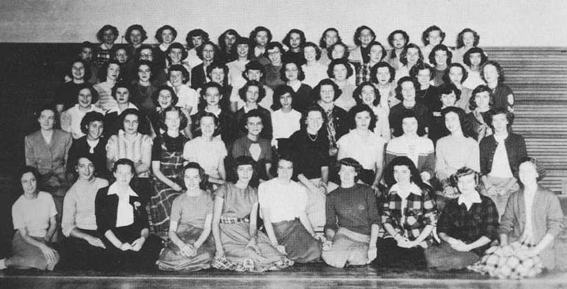 girlfha.jpg (60846 bytes)
